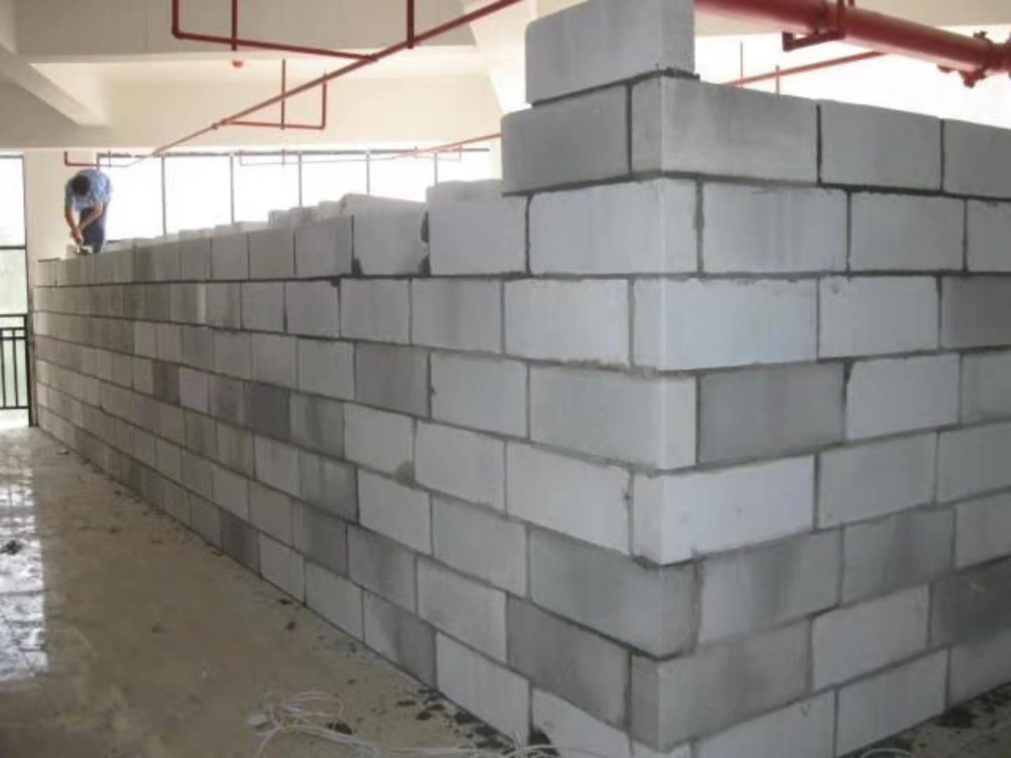 甘德蒸压加气混凝土砌块承重墙静力和抗震性能的研究